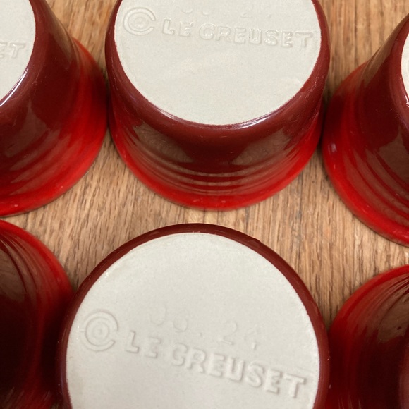SOLD - Le Creuset Ramekins Red Ombre 7 oz stackable Set of 6 - Picture 3 of 4